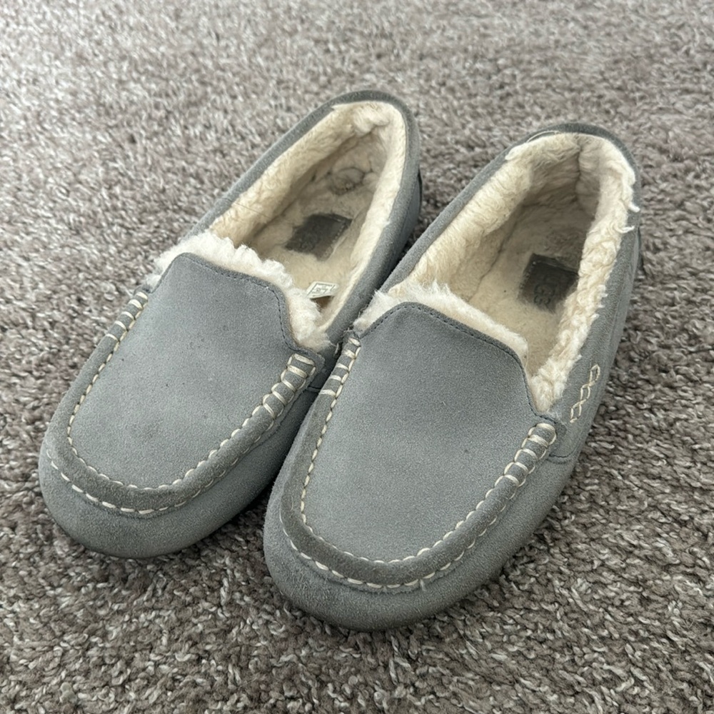Ugg moccasin slippers